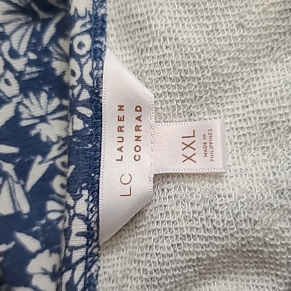 LC Lauren Conrad puff sleeve sweatshirt - Picture 9 of 10